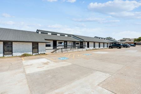 Preview of commercial space at 601 Omega Drive