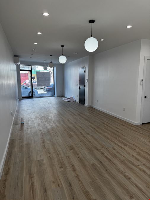 600 SF | 1706 E New York Ave | Vanilla Box Retail Space For Lease