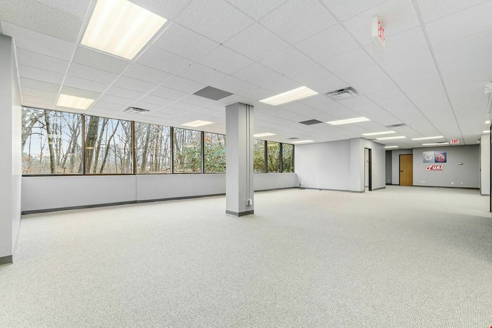 Cascade Corporate Center Worthington, OH 43085