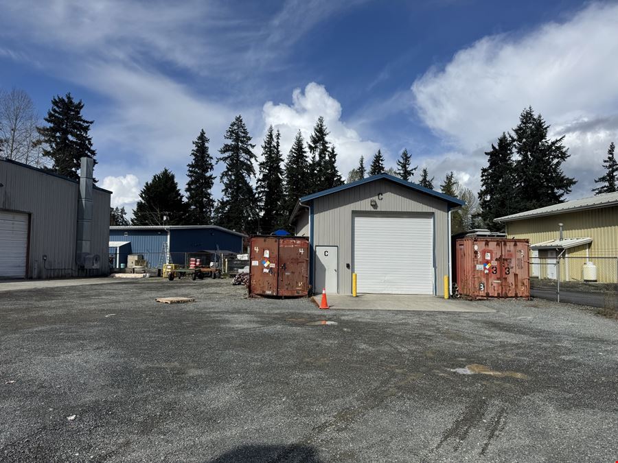 20404 & 20405 69th Ave NE