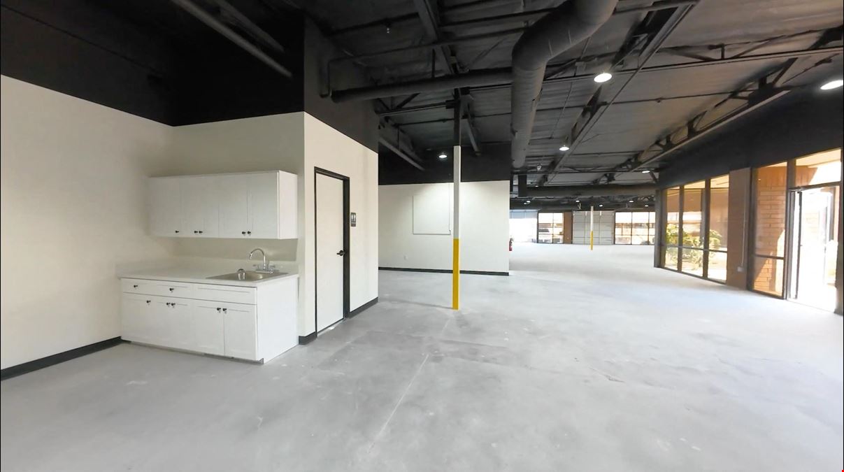 8145-8151 E Evans Rd