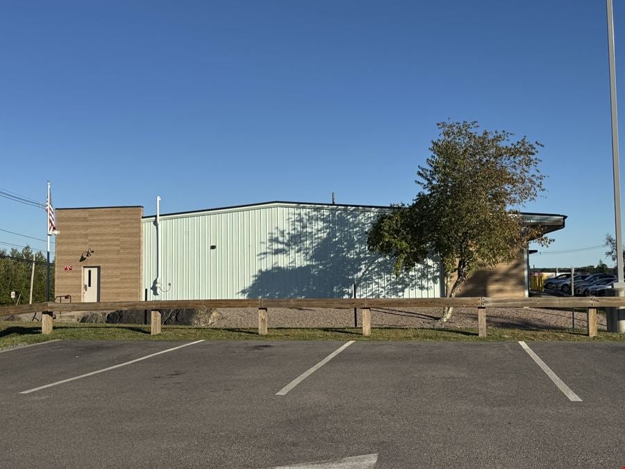 6,075SF NNN Retail/Industrial For Lease