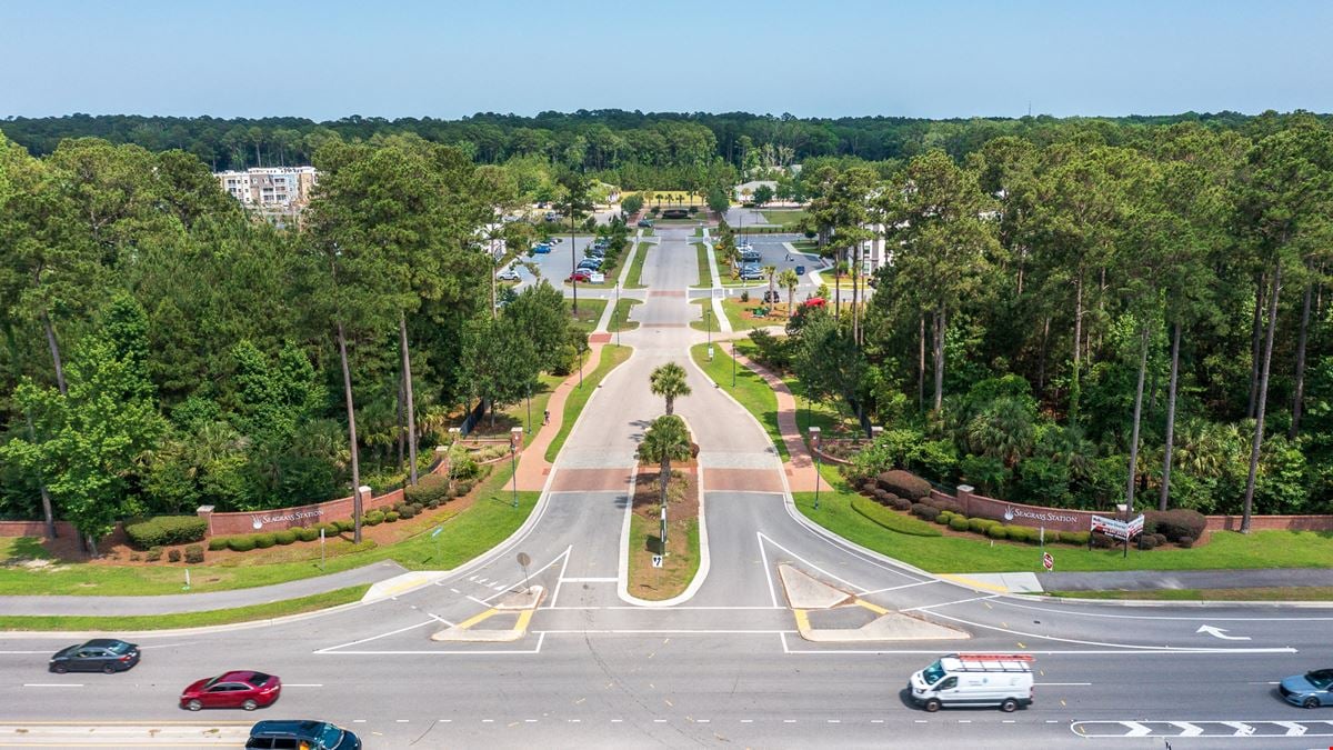 Lot in Seagrass Station Fronting Hwy 170