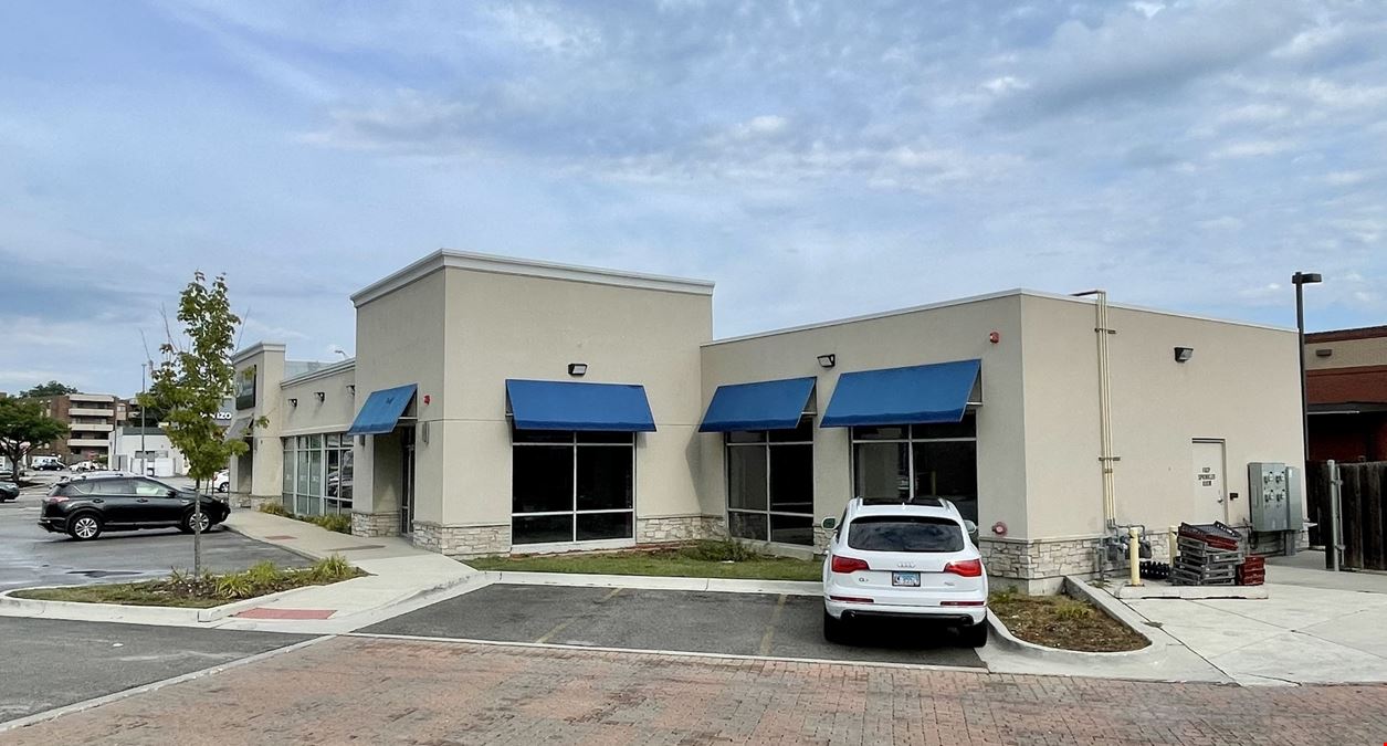 Old Orchard Trade Area | 2,942 SF Retail Space