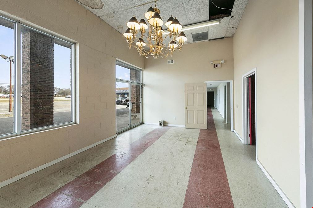 2808 E Lamar Alexander Pkwy