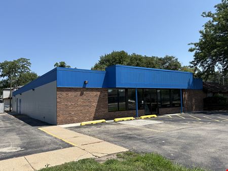Preview of Retail space for Rent at 3414 N Prospect Rd