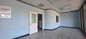 4816 Fairmont Pkwy