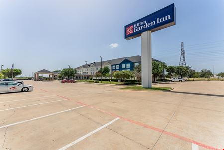 Preview of commercial space at 4400 North Freeway