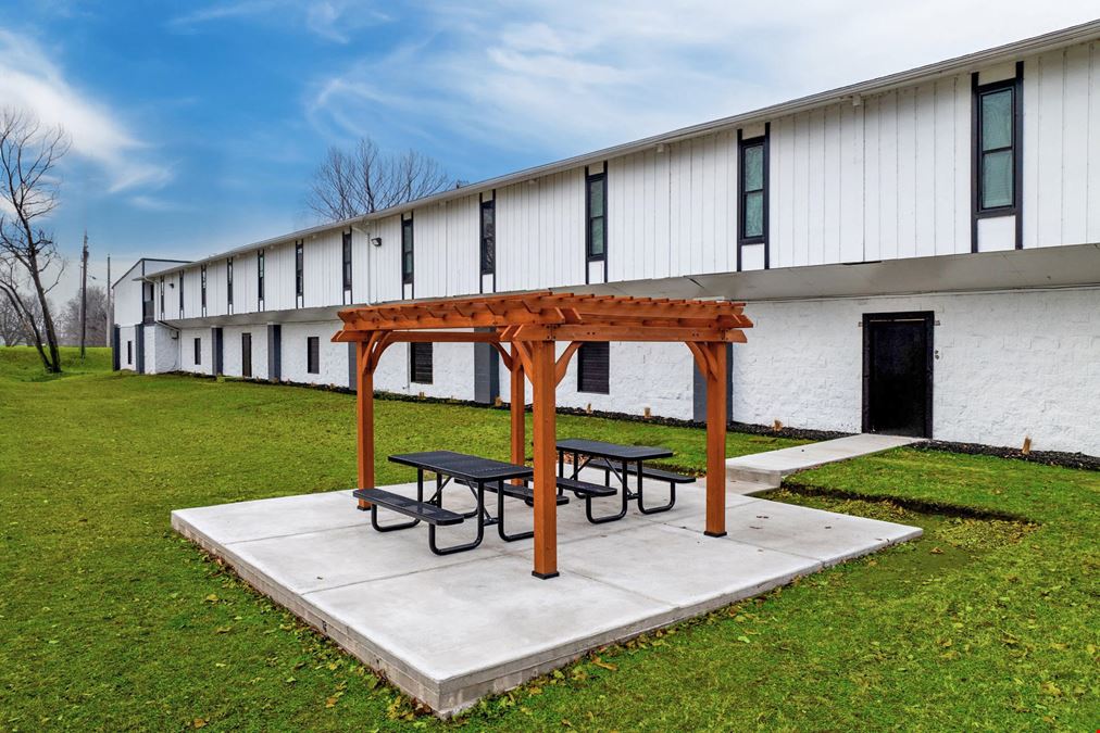 Lux Off Riverwalk Apartments
