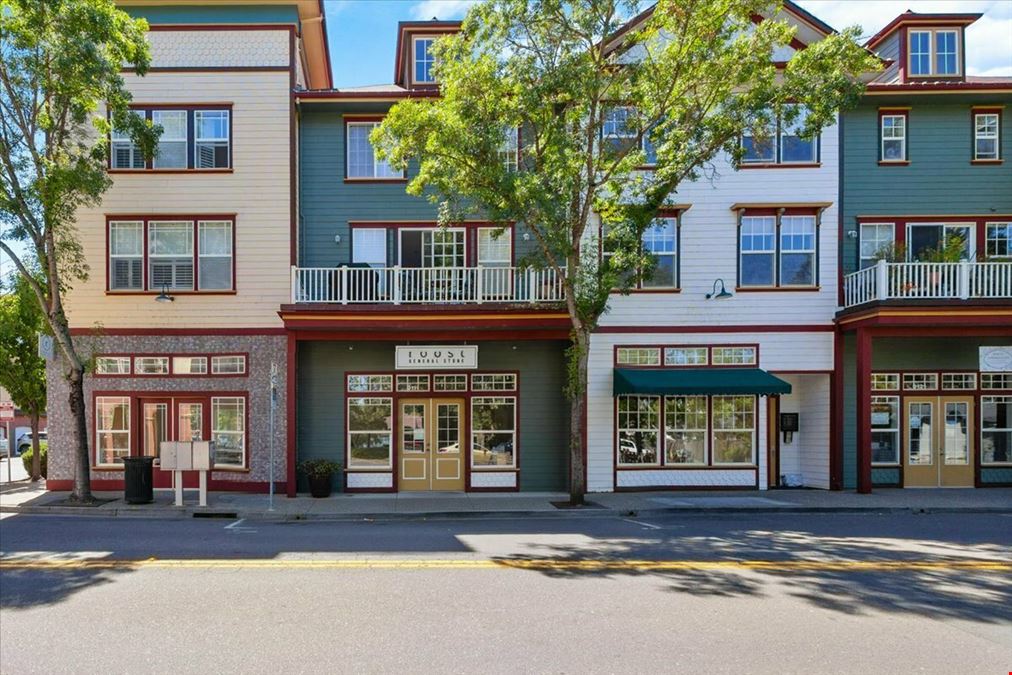 Windsor Town Green Corner Retail