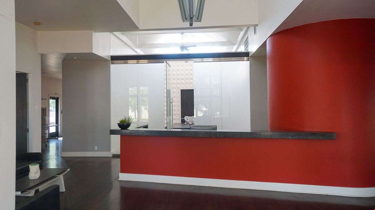 Axis Design Building