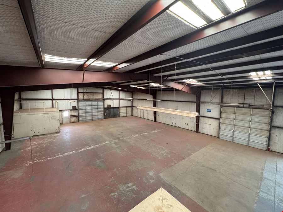 7,200 SF on 1.14 Acres