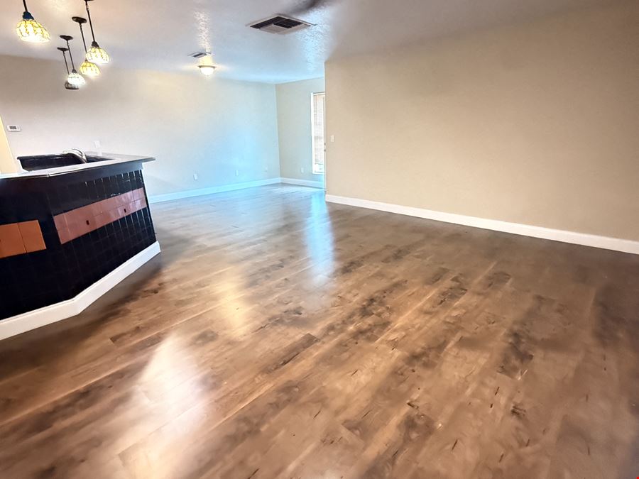  Updated Office Suites + Optional Live/Work Apartment | 4,532 SF | Downtown New Port Richey