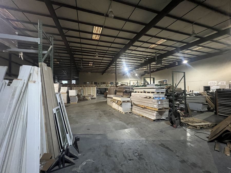 46,900 SF Warehouse - Divisable - Cobb Co