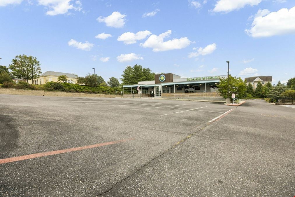 PRIME RETAIL PROPERTY WITHIN WALKING DISTANCE TO JMU