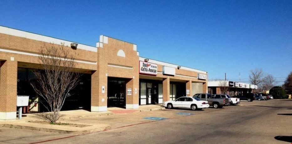 Retail/Office space along high traffic road in Mesquite 