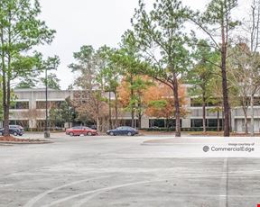 Interwood Commerce Center