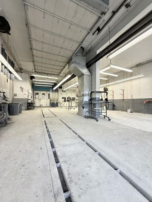25 & 29 Milford Avenue North York, ON M6M 2Wl