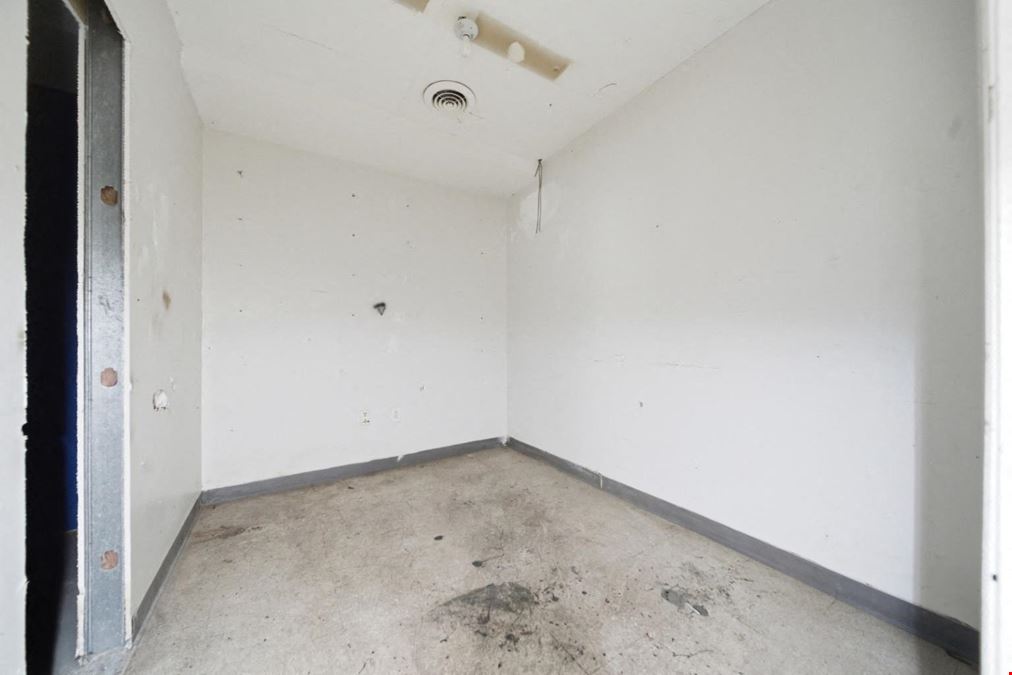 1332 Broad River