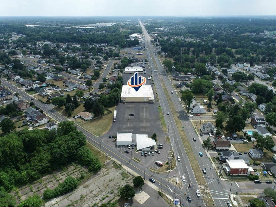 Prime Retail / Former Grocery Store