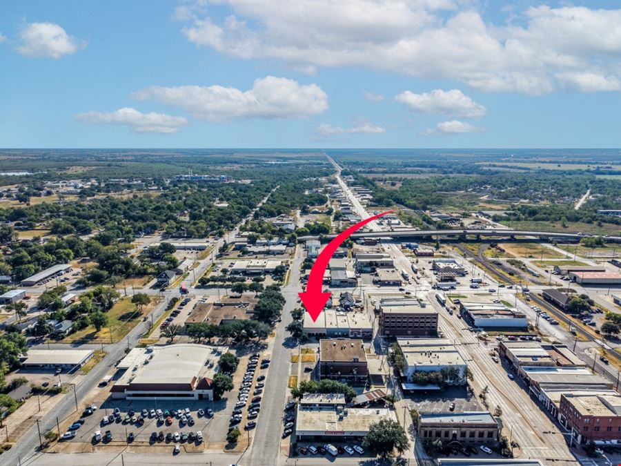 200 E Nash Terrell TX - Office/Retail for Lease