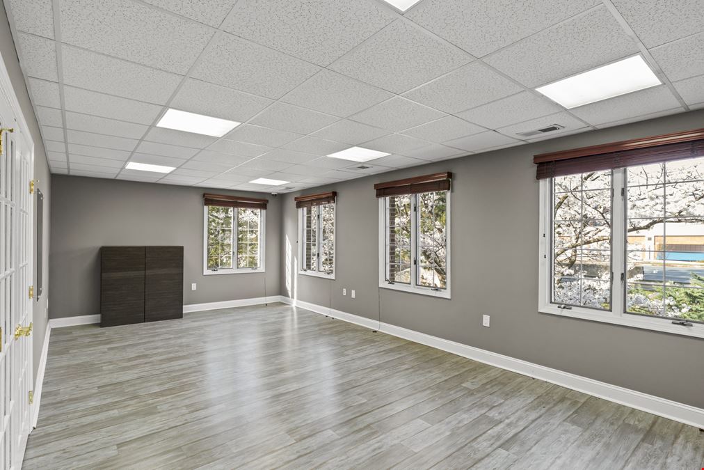 Bowman Green Office Suites For lease