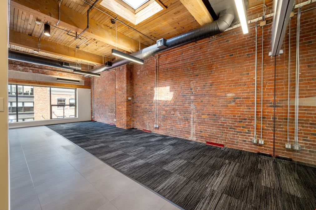 400-1120 Hamilton Street, Vancouver, BC