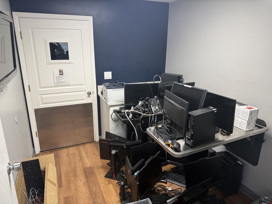 Veterinary and Boarding Facility