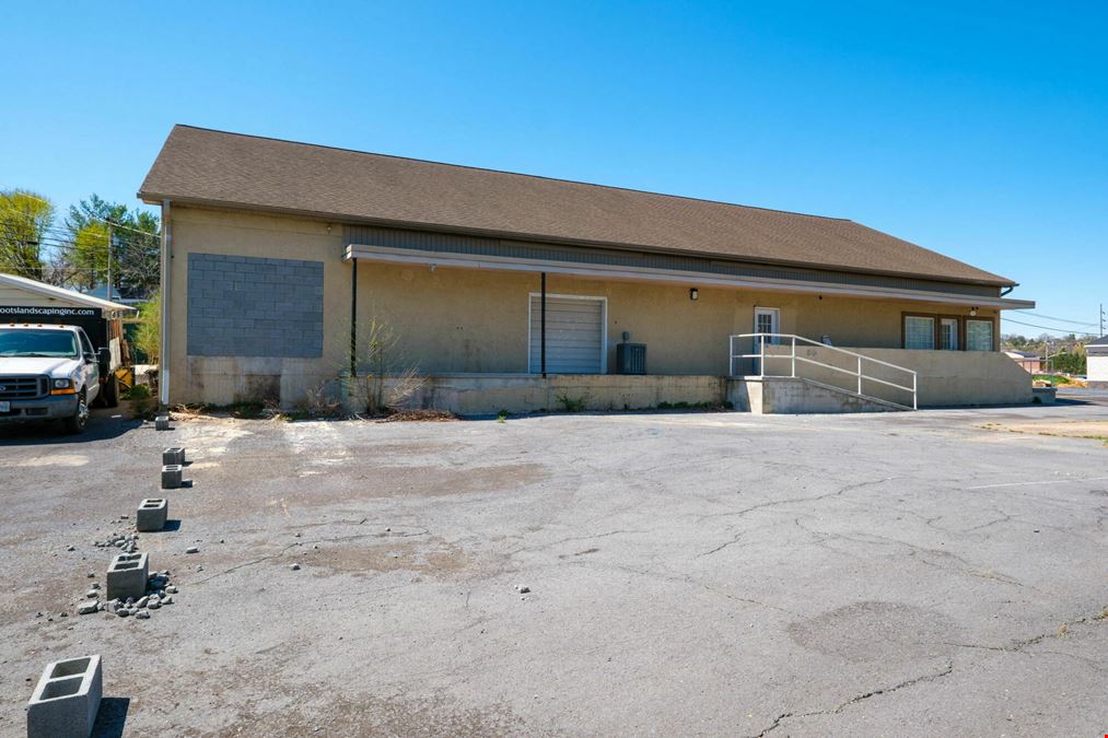 Versatile Flex Building – Renovated & Ready for Business!