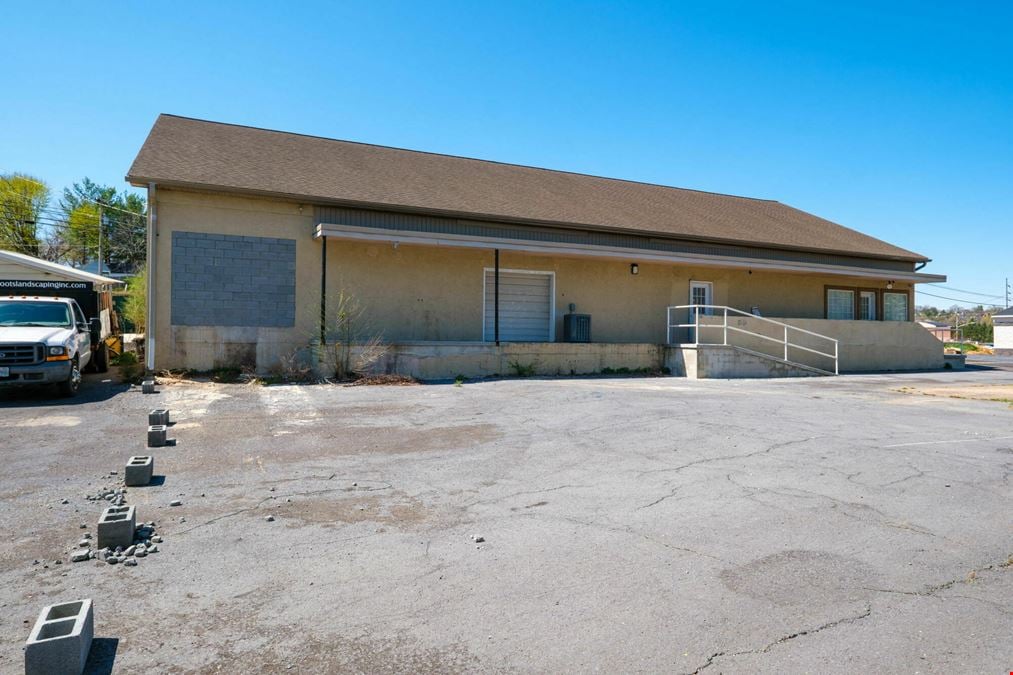 Versatile Flex Building – Renovated & Ready for Business!