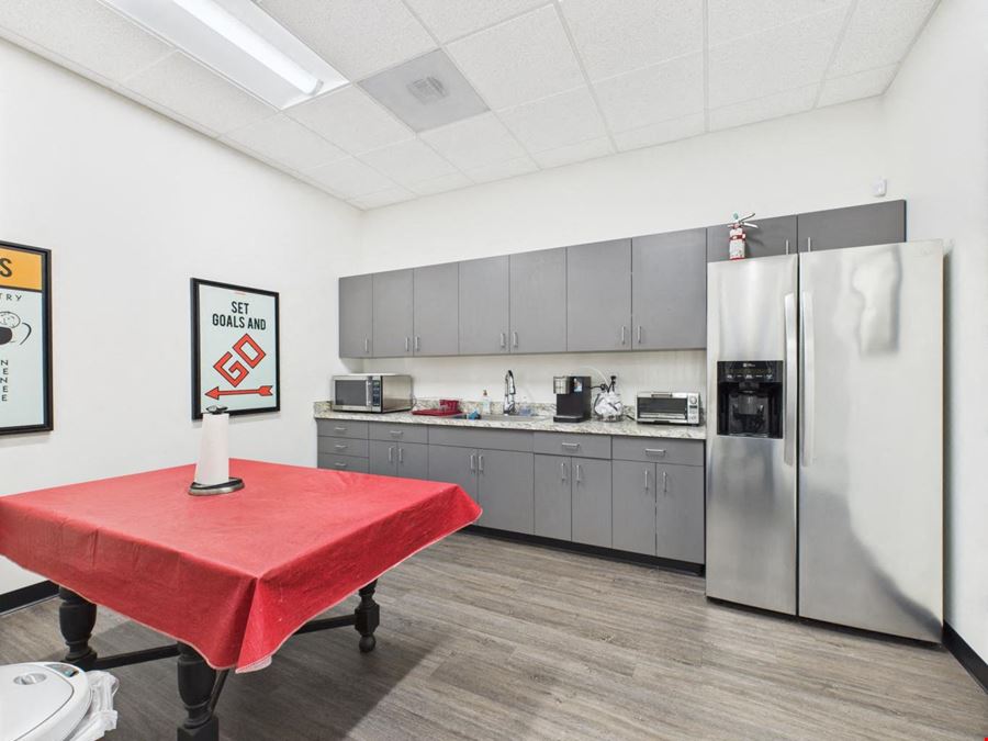 Office Sublease in Lake Oswego