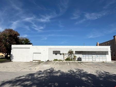 Preview of Industrial space for Rent at 602 S 5th St