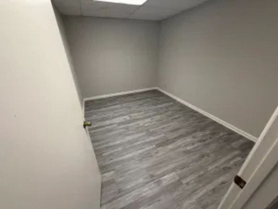 1803 SF Suite 103 Professional and Medical Office Space