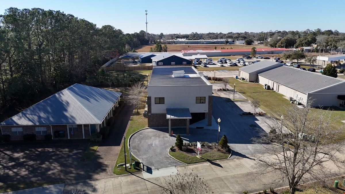 Office Building in the Heart of Ocean Springs