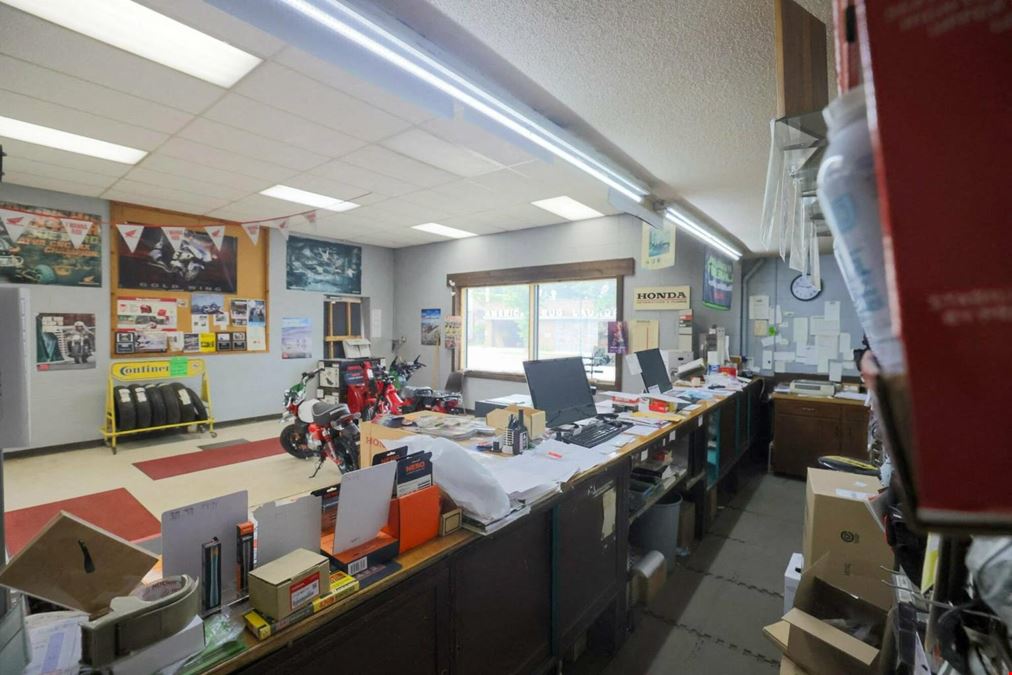  HondaTown Retail & Industrial-Flex Building