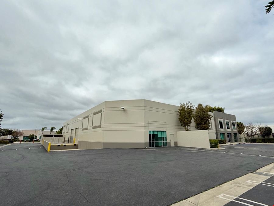 3100 Camino Del Sol