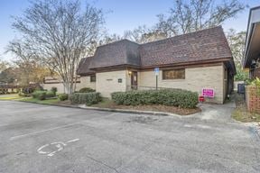 1612 W Plaza Dr