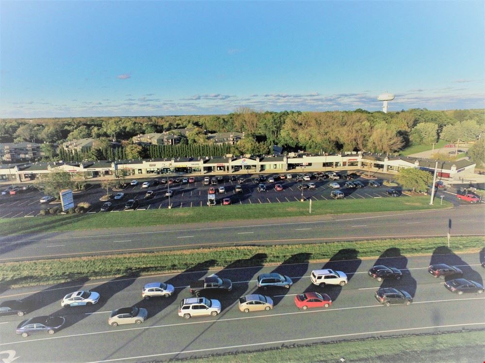 Lincoln Ridge Plaza