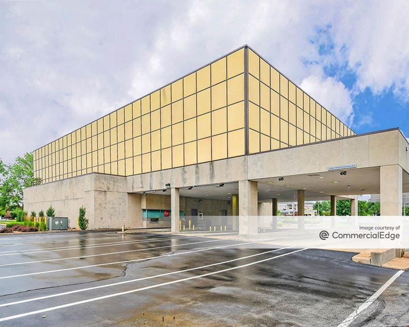 2200 West Port Plaza Drive