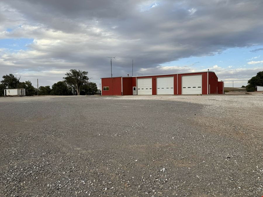 Truck Maintenance Facility on 6 Acre Yard for Sale