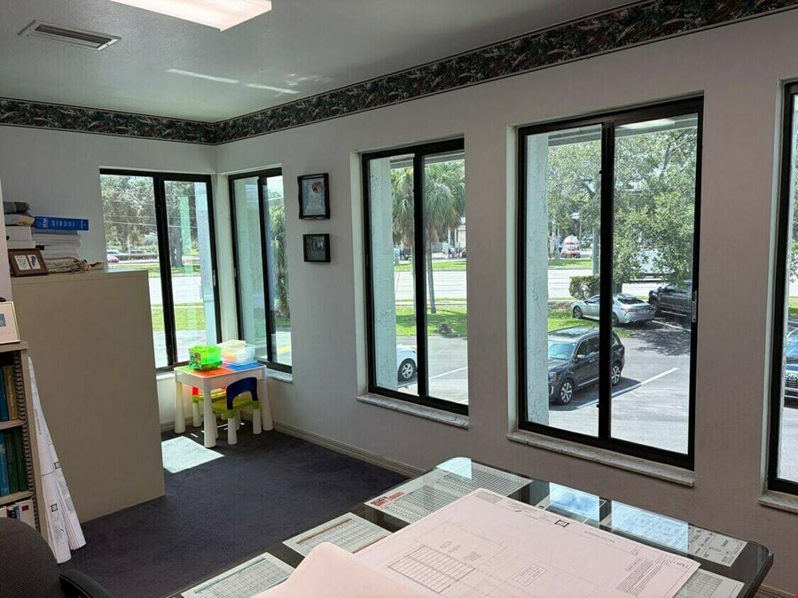 Lake Bently Condo