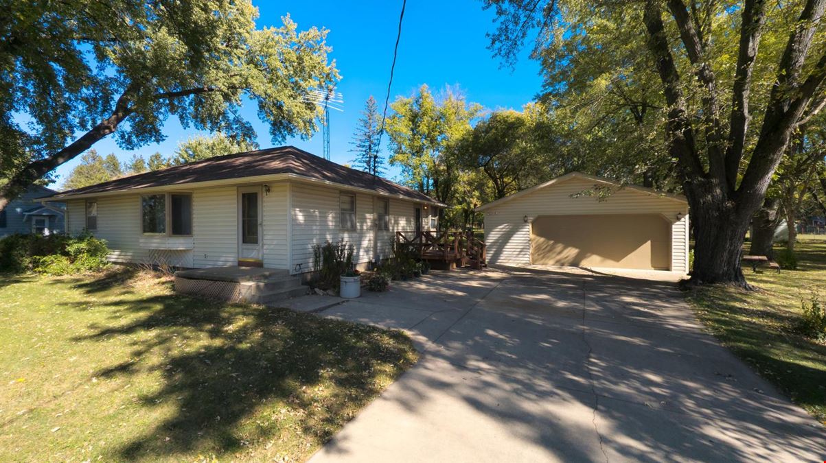 914 51st Ave SE - Single Family Home 