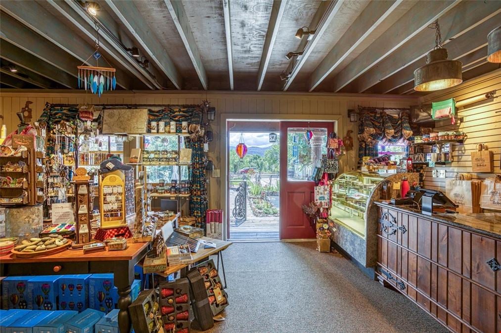 Live/Work Space - Boutique Shop in Chama, NM for Sale