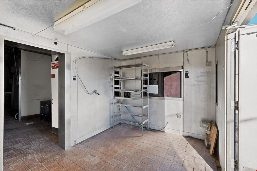 High Traffic Drive Thru Opportunity