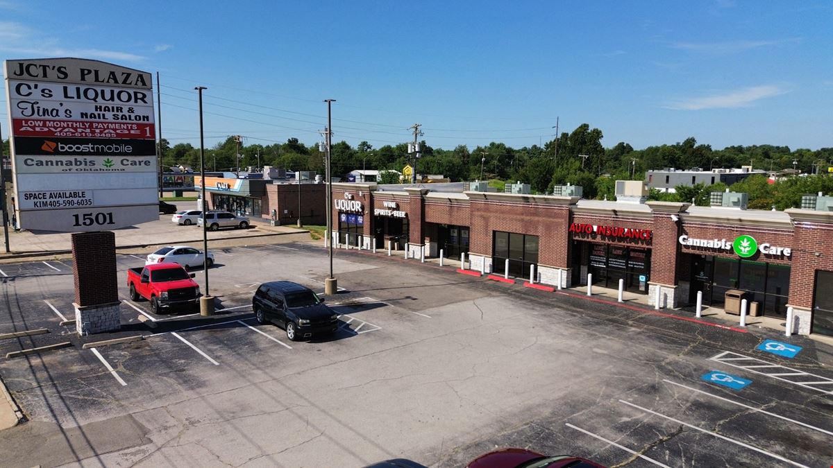 JCT'S Plaza