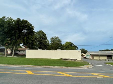 Preview of Other space for Sale at 207 N Glenwood Ave
