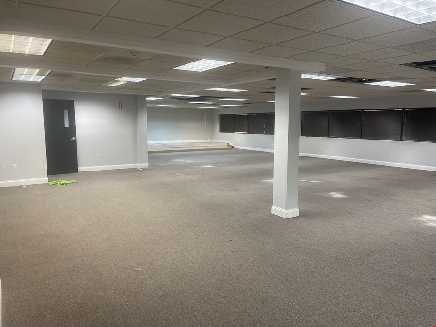 Baymeadows Way Business Center