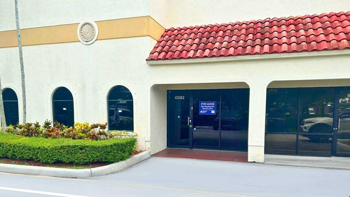 Versatile Flex Space in Prime Sunrise Location