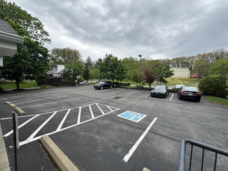1,500 +/- Sq. Ft. Office/Retail Space | Cranberry Township, PA 16066