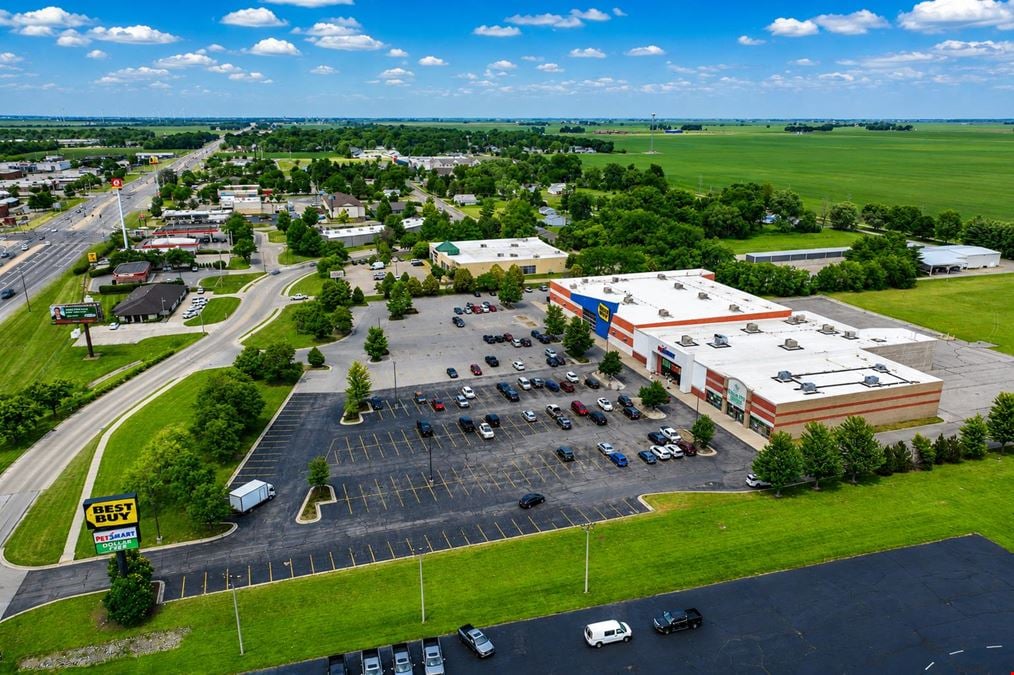 PetSmart & Dollar Tree
